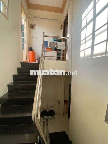 BÁN NHÀ 3 TẦNG 3PN 3WC, VUÔNG VỨC VỊ TRÍ ĐẸP - HUỲNH TẤN PHÁT Q7