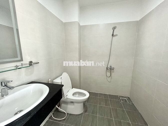 Cho thuê căn hộ Q3_Gần chợ Hòa Hưng_Viettel Building_Máy giặt riêng