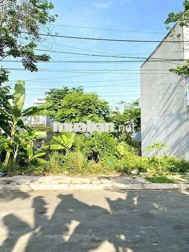 Kẹt tiền sang đất Gần KHU CÔNG NGHIỆP BECAMEX BÌNH DƯƠNG,QL13 CHỈ700tr