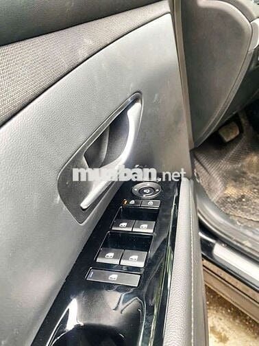 229 2025 2.0 AT Đặc biệt - 7000 km