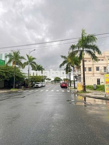 Cần ra gấp lô góc 124m2 ngay gần chung cư Ori Garden Bàu Tràm Đà Nẵng