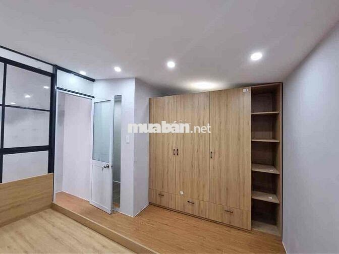 nhà nguyên căn emart phan van tri