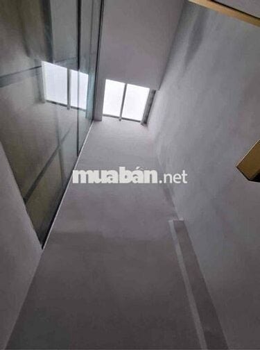 nhà nguyên căn emart phan van tri