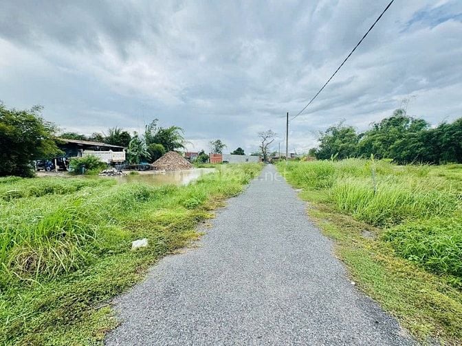 Chủ không ôm nổi nữa,Bán lỗ Đức Hòa đông 81m2 5x16,Thổ cư,650 triệu