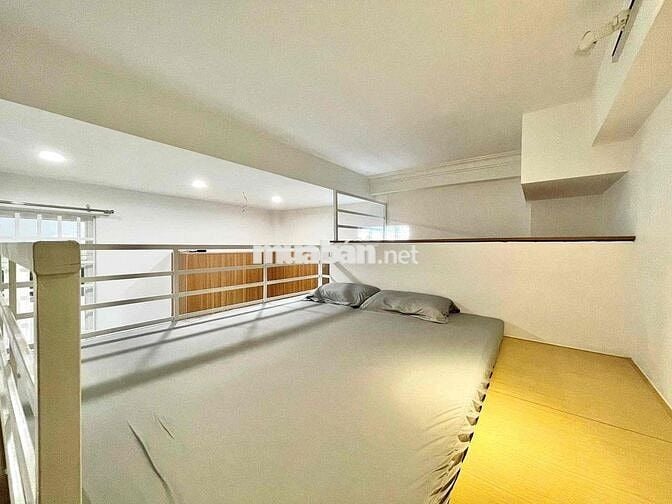 Cho Thuê Căn Hộ Trệt Duplex Tách Bếp Cửa Sổ Trời Full NT CMT8 Quận 10