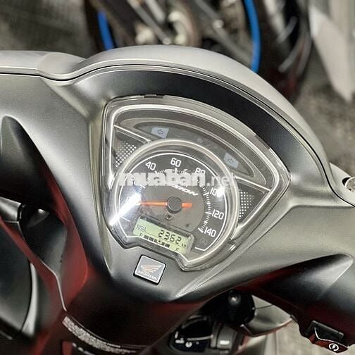 💥Vision"Cá Tính" 2025 2000km Bánh lớn BS68 9chủ ký