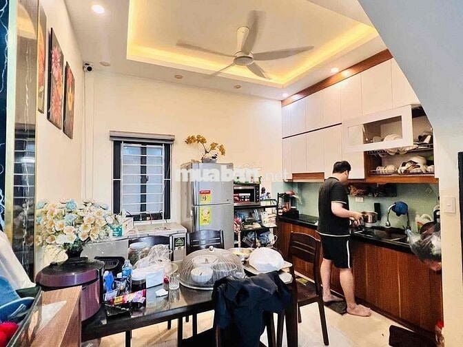 CẦU DIỄN_7 TỶ_ Ô TÔ GẦN_NGAY ĐH CÔNG NGHIỆP_40M 5_2 THOÁNG_FULL ĐỒ