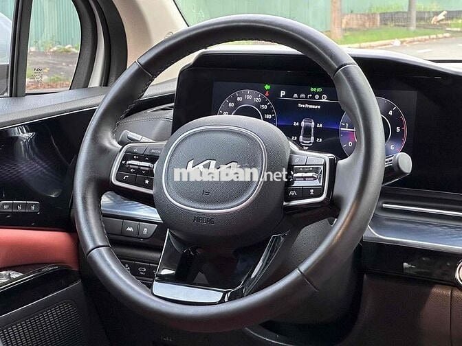 Lướt Kia Carnival 2022 Signature 2.2D - 48000 km