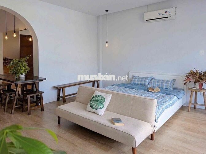 Căn Hộ Siêu Chill Giá Tốt_Tiện Nghi_Ban Công Cây Xanh ngay Sân Bay TSN