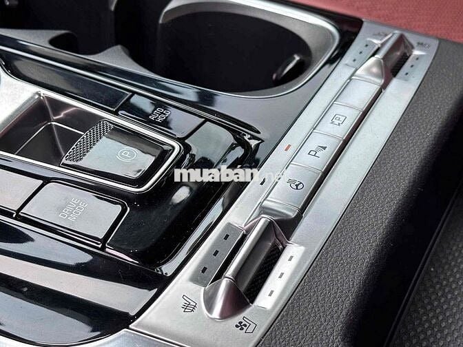 Lướt Kia Carnival 2022 Signature 2.2D - 48000 km