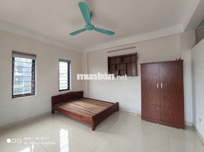 Cho thuê phòng Đh Luật, Ngoại giao