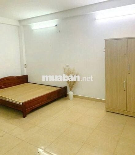 Cho thuê phòng Đh Luật, Ngoại giao