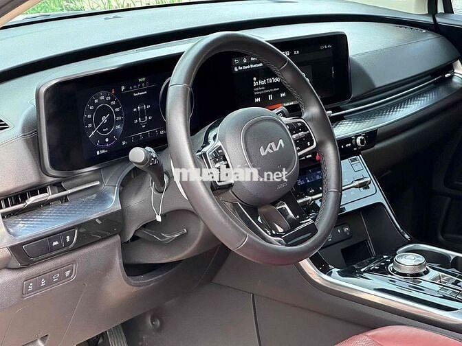 Lướt Kia Carnival 2022 Signature 2.2D - 48000 km