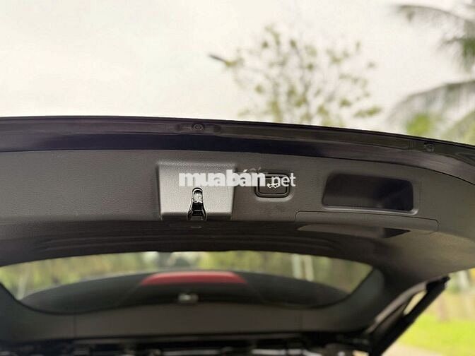 Hyundai Santa Fe 2019 2.2D Premium - 80000 km