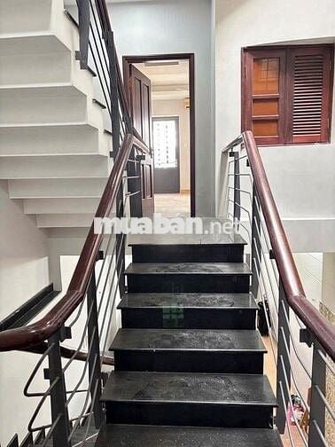 ✅CHO THUÊ NHÀ NGUYÊN CĂN MẶT TIỀN ĐƯỜNG HOA HỒNG, P. 2, QUẬN PHÚ NHUẬN