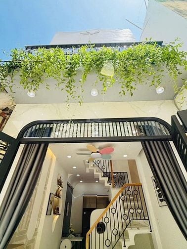 bán nhà SIÊU PHẨM LUXURY MINI XINH ĐẸP, MÊ LY, GIÁ 3 tỷ 350 Gần Emart