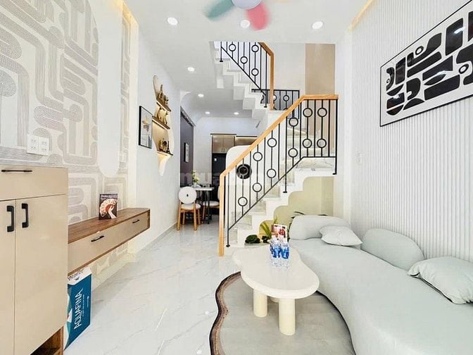 bán nhà SIÊU PHẨM LUXURY MINI XINH ĐẸP, MÊ LY, GIÁ 3 tỷ 350 Gần Emart