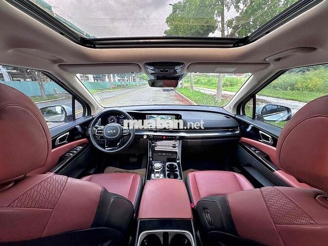 Lướt Kia Carnival 2022 Signature 2.2D - 48000 km