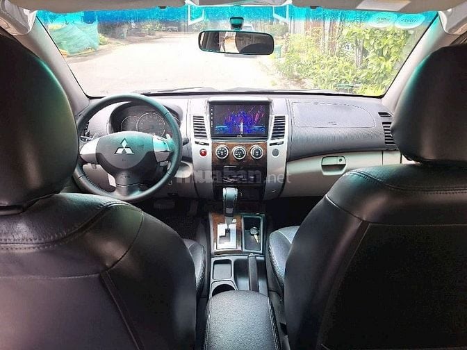 Mitsubishi Pajero Sport 2016 trắng AT 4×2