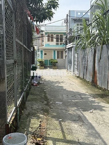 Cho thuê nhà nguyên căn mới sơn sửa, gần chợ Hiệp Bình,74m2, 3PN + 3WC