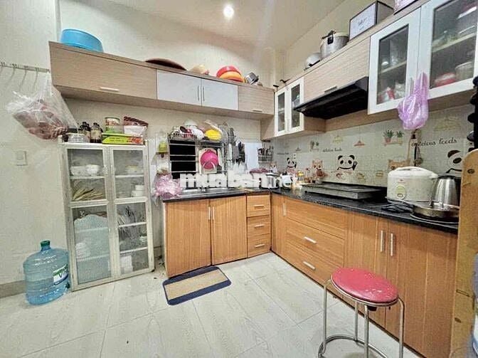 CHO THUÊ NHÀ NC 4 PHÒNG 3TOILET - 1 TRỆT 3 LẦU SẴN NỘI THẤT KHU LVS