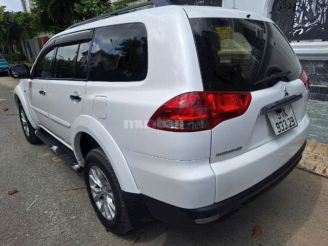 Mitsubishi Pajero Sport 2016 trắng AT 4×2
