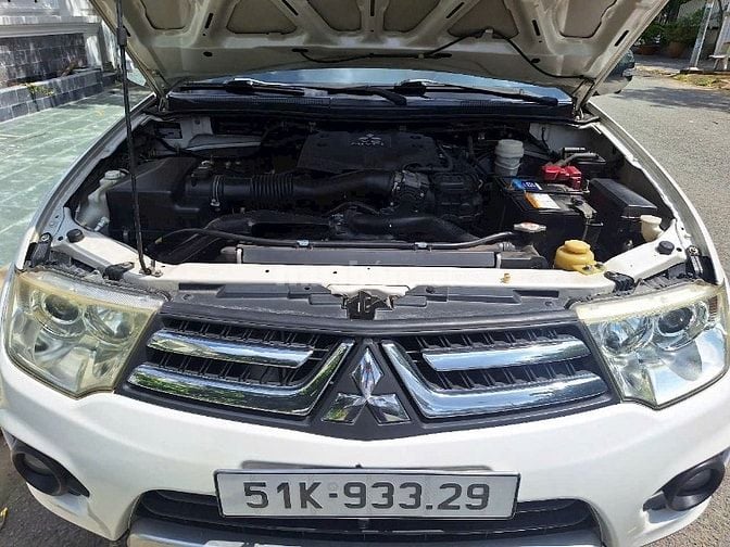 Mitsubishi Pajero Sport 2016 trắng AT 4×2