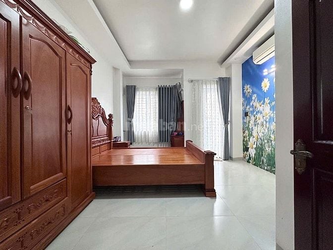 Bán nhà hẻm xe hơi 6m,  gần Lê Văn Sỹ và Phạm Văn Hai