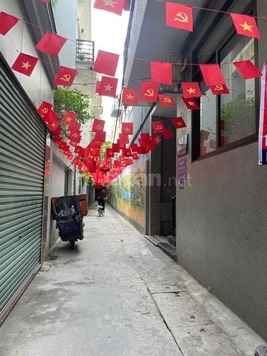 Chính Chủ Bán nhà 5 Tầng ĐC 128 Ngõ 639 Đường Hoàng Hoa Thám, BĐ, HN