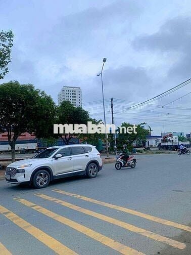 CHÍNH CHỦ CẦN BÁN: ĐẤT MT đường ĐT743C, đối diện Công Viên, gần Vincom