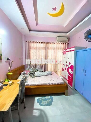 Gần MT Dương Quảng Hàm, Xe Hơi Thông, 79M2, 3 PN