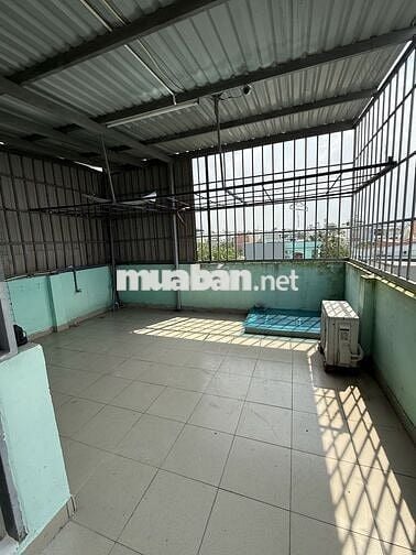 Cho thuê nhà nguyên căn mới sơn sửa, gần chợ Hiệp Bình,74m2, 3PN + 3WC