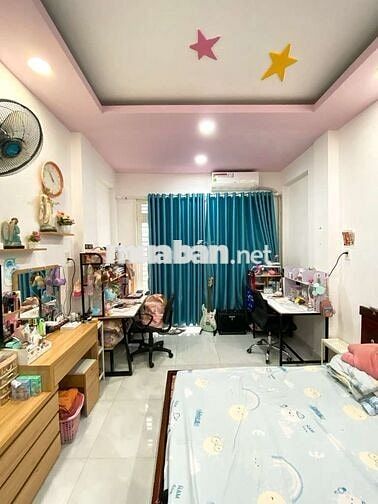 Gần MT Dương Quảng Hàm, Xe Hơi Thông, 79M2, 3 PN