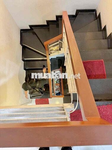 CHO THUÊ NHÀ NC 4 PHÒNG 3TOILET - 1 TRỆT 3 LẦU SẴN NỘI THẤT KHU LVS