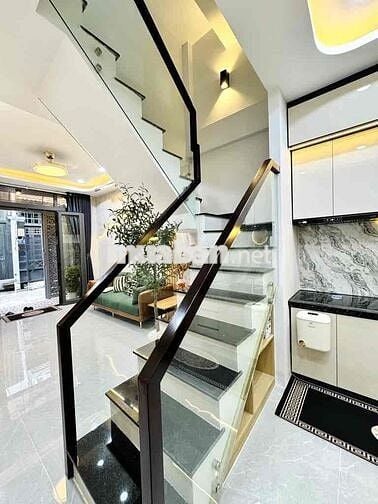 Nhà xây mới full nội thất, đường hoàng văn thụ, Phú nhuận