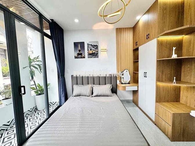 Nhà xây mới full nội thất, đường hoàng văn thụ, Phú nhuận