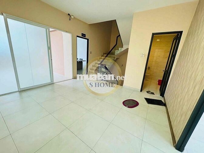 CẦN CHO THUÊ GẤP MẶT BẰNG 400m2 TẠI KĐT HIM LAM, QUẬN 7, GIÁ 39 TRIỆU!