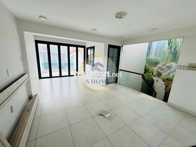 CẦN CHO THUÊ GẤP MẶT BẰNG 400m2 TẠI KĐT HIM LAM, QUẬN 7, GIÁ 39 TRIỆU!