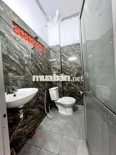 NHÀ CHO THUÊ 3PN GẦN PHẠM VĂN ĐỒNG