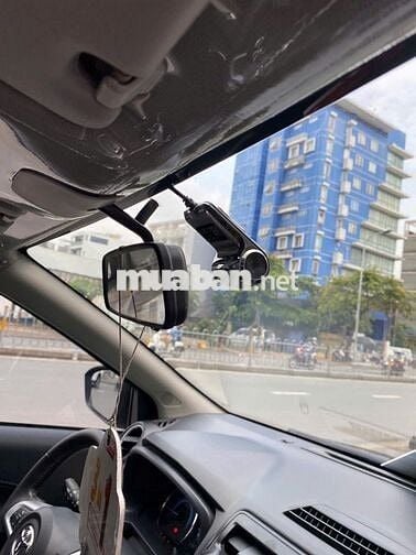 Rush1.5AT 2021 xe nhiều phụ kiện, giá có giảm nhẹ