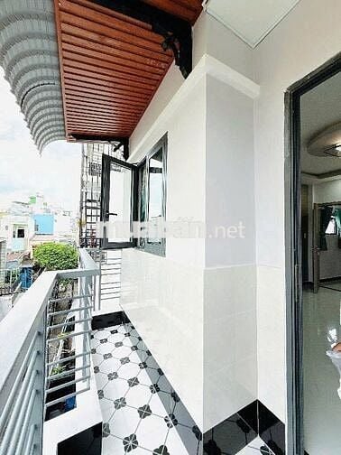 🆘 💥 NHÀ 3 TẦNG Q8 ,4PN, 3WC, SÂN💥Ngay cầu chà và