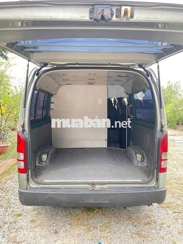 Bán xe tải van Toyota Hiace 2009 6 chỗ dầu sàn