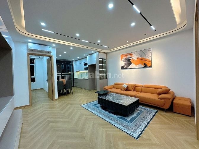 Chính chủ cần bán căn hộ C18 Lạc Long Quân 3Pn-2Wc giá 9 tỷ