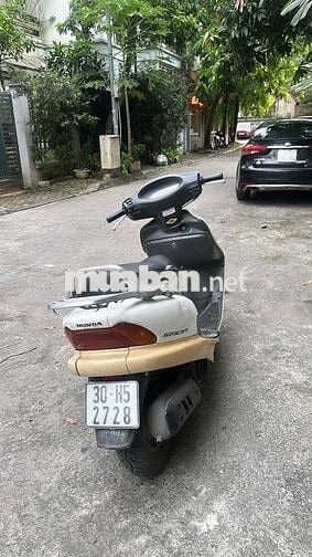 Xe zin nguyên bản