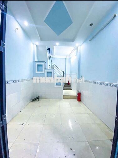 Bán nhà hẻm ba gác lầu đúc BTCT đường Nguyễn Tri Phương P9 Q10