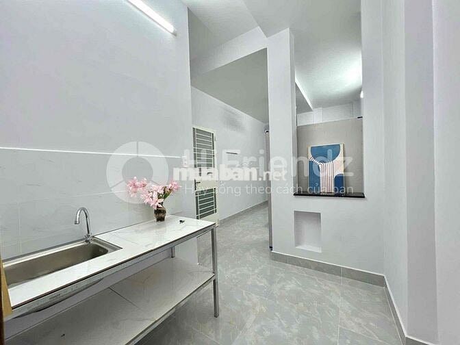 TRỐNG SẴN STUDIO TÁCH BẾ SẴN NỘI THẤT CƠ BẢN NGAY ÂU CƠ GIÁP TÂN BÌNH