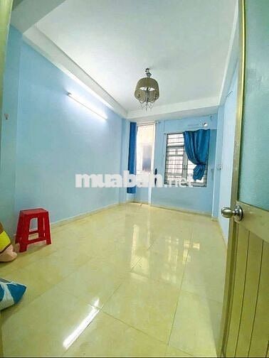 Bán nhà hẻm ba gác lầu đúc BTCT đường Nguyễn Tri Phương P9 Q10