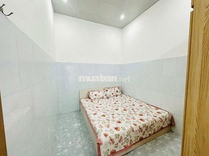 Nhà Cấp 4 DT Lớn sát cầu ngã ba Huế! Đánh số nhà 64Trường Chinh!