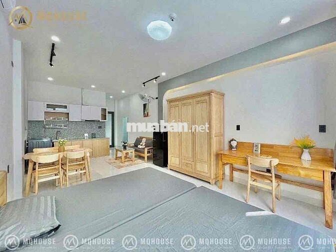 Cho thuê Phòng Studio 38m2 Ban Công cực thoáng , thang máy