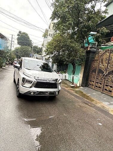 Cho Thuê Nhà Đường Tam Đảo, Quận 10 ( 4x25m - Nhà Rộng Có Sân )